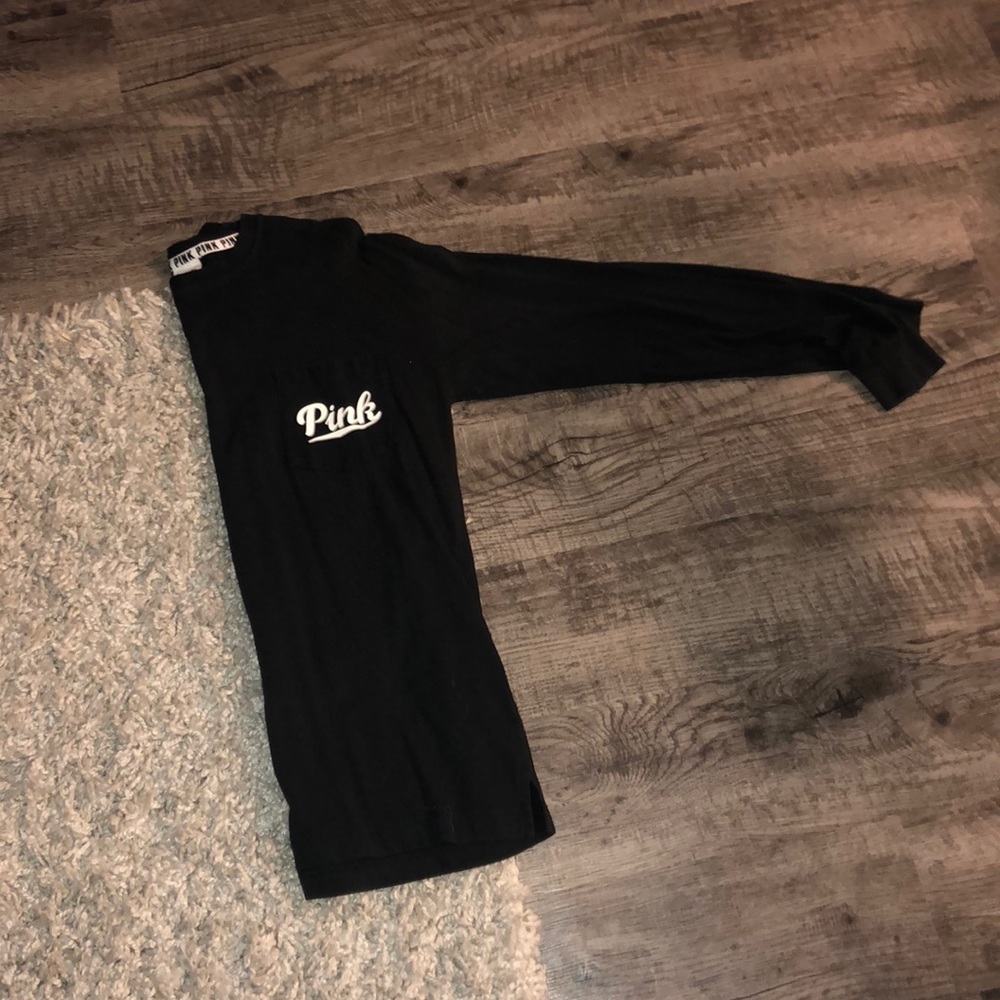 VS pink long sleeve tee